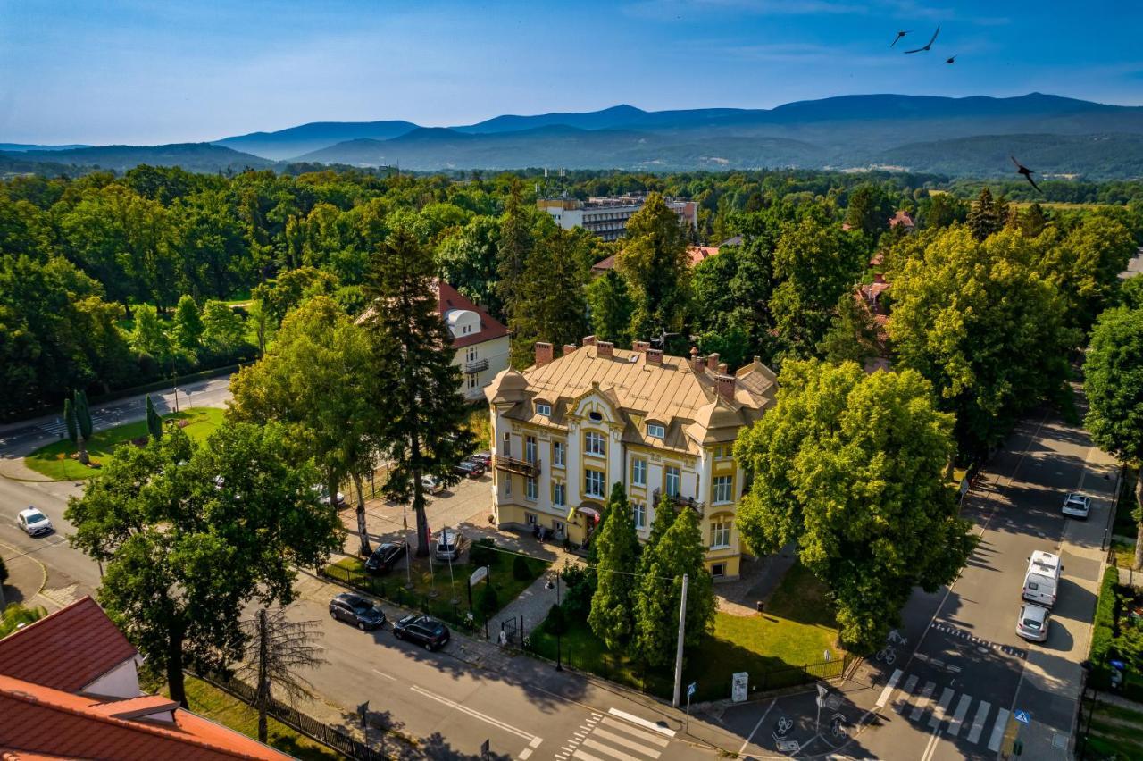 Hotel Bella Jelenia Gora Exterior photo